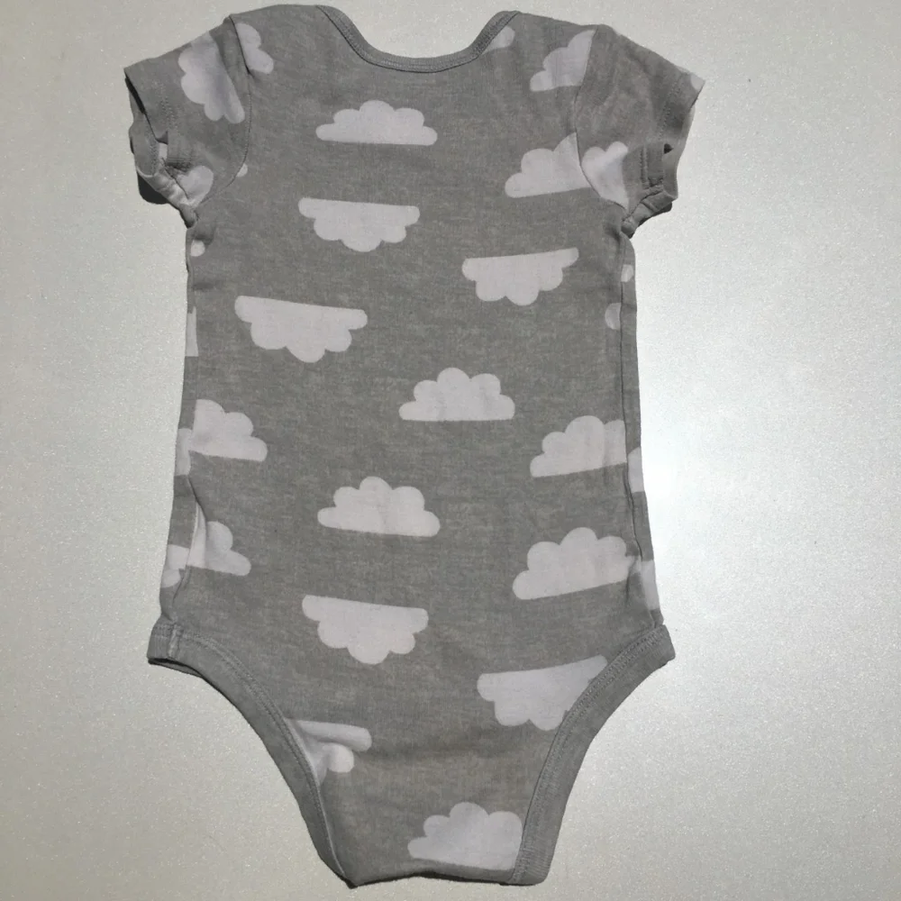 Gerber Fluffy White Clouds Onesie Gray Size 3-6 Months